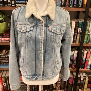 Levi’s Sherpa Lined Denim Jean Jacket Medium